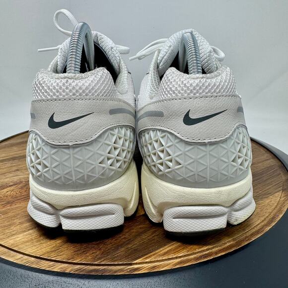 Size 15 Nike Air Zoom Vomero 5 Men's Platinum Tint/Photon Dust HF0731-007 - Picture 4 of 10